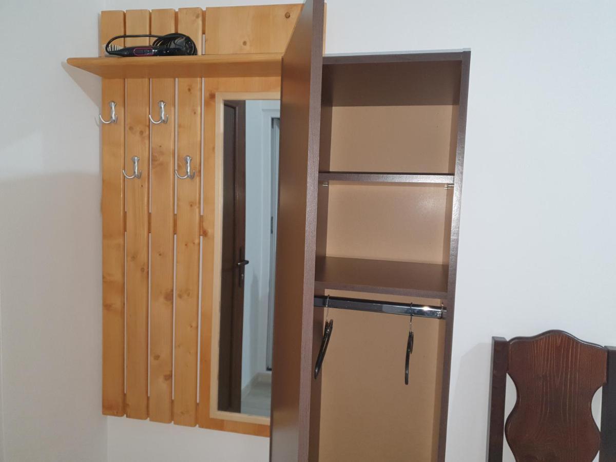 Pensiunea Ronicson Milostea Extérieur photo